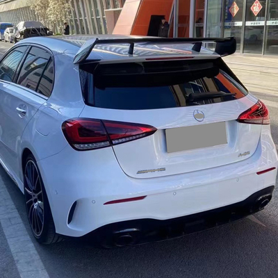 Upgrade naar A35 AMG Hatchback 2019 Mercedes-Benz A-Klasse W177 Achterbumper en staart keel
