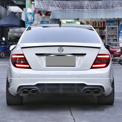Morden Luxury achterbumper diffuser PP plastic voor Mercedes-Benz C-Klasse W204 Upgrade