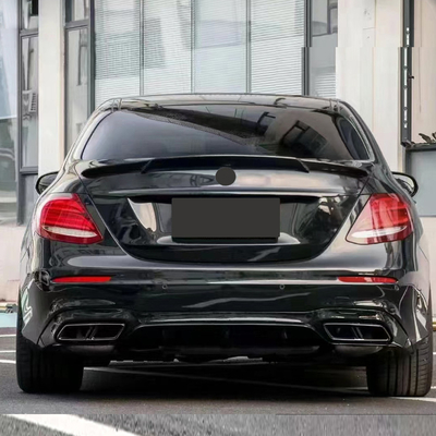Mercedes-Benz E-Klasse W213 2016-2020 AMG met onze op maat gemaakte body kits