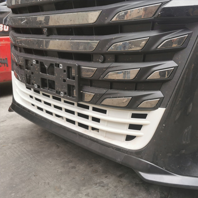 Voeg een vleugje luxe toe aan uw Toyota Alphard 2024 met Carbon Fiber achterbumper trim
